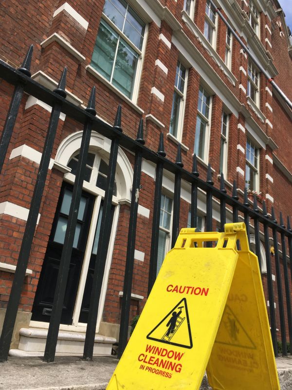 window cleaners in Willesden Willesden window cleaners